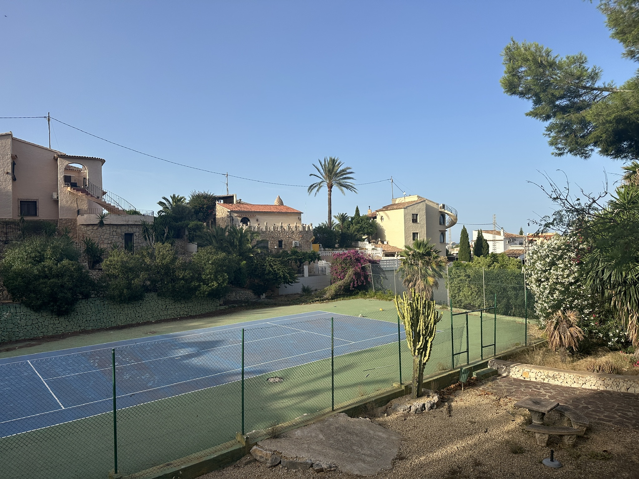 Tennisplatz Maryvilla – direkt gegenüber