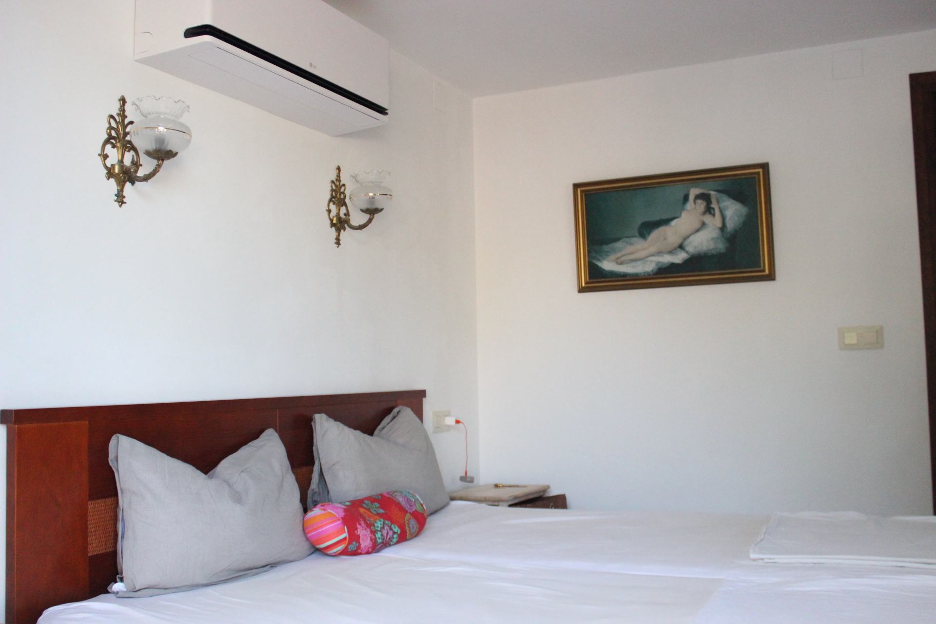 UG Schlafzimmer 1